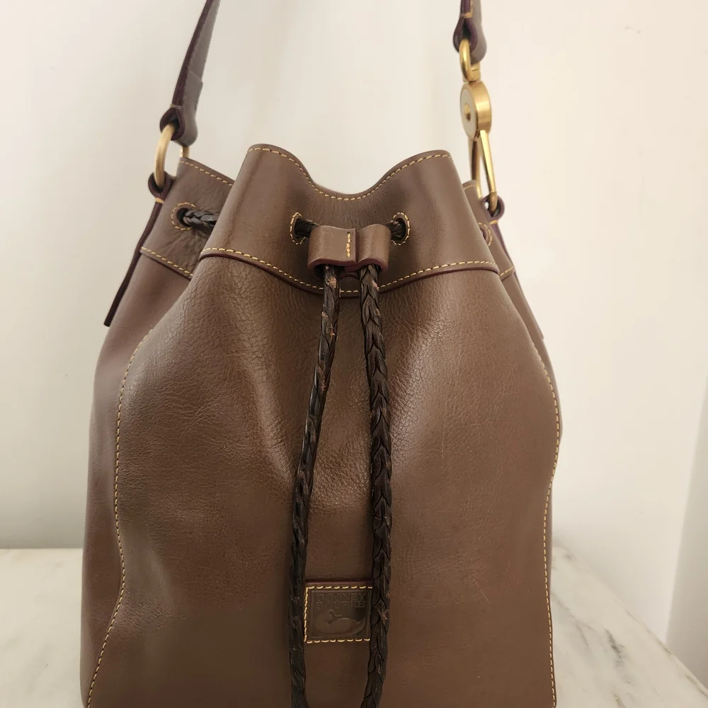 Elephant Dooney & Bourke Florentine Hattie Leather Bucket Bag & New Wallet - Picture 4 of 13